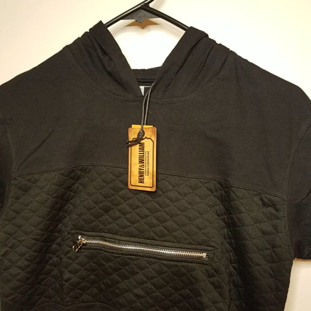 Henry & William Black Short Sleeve Hoodie T-Shirt with Zipper Across Chest - Picture 4 of 8